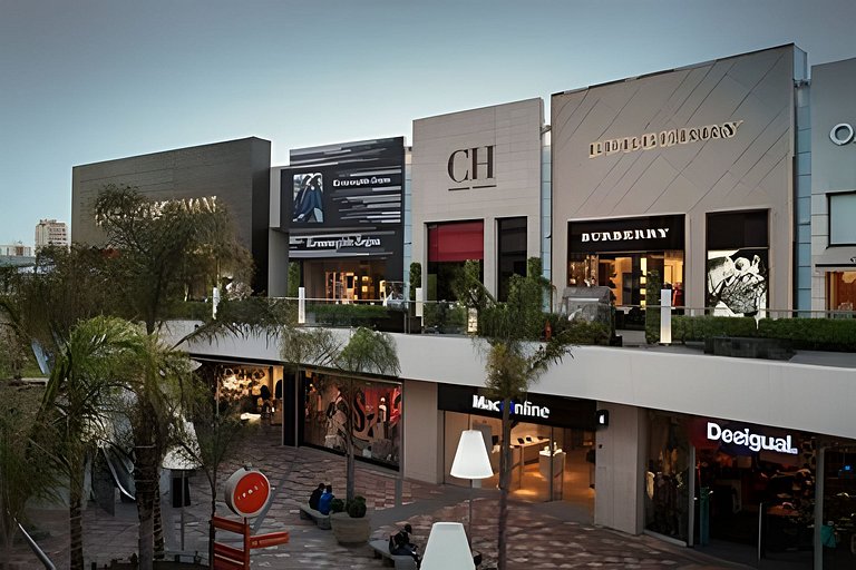 Exclusivo y Seguro Apartamento Parque Arauco