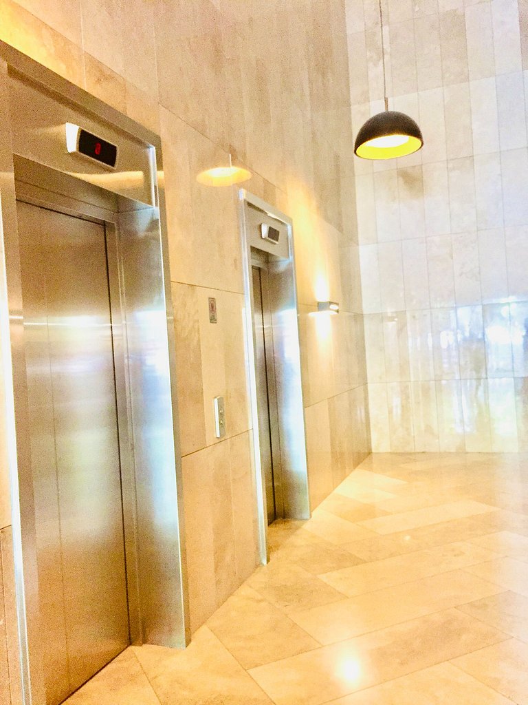 Exclusivo y Seguro Departamento sector El GOLF