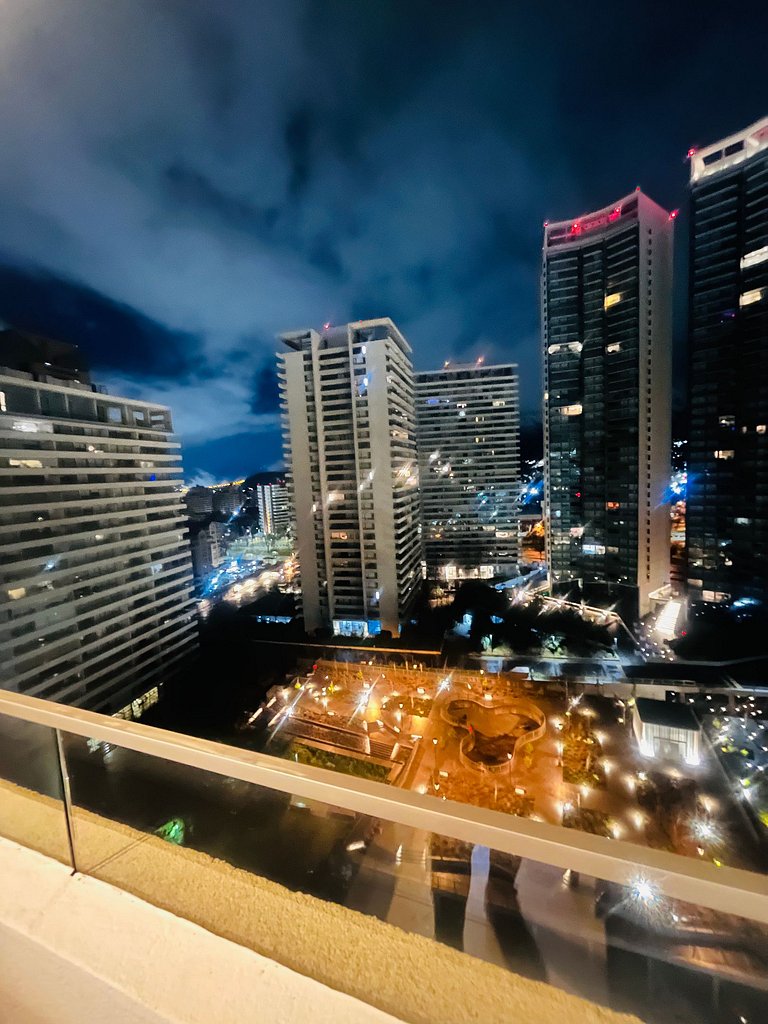 Exclusivo y Seguro Departamento Parque Arauco