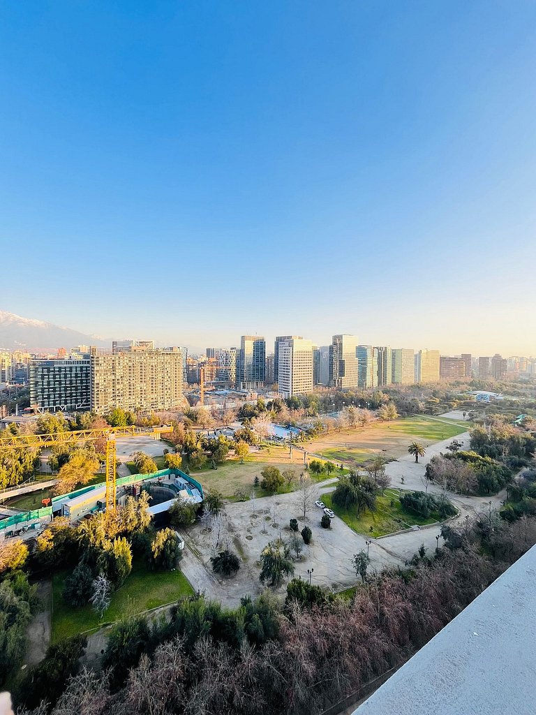 Exclusivo y Seguro Departamento Parque Arauco