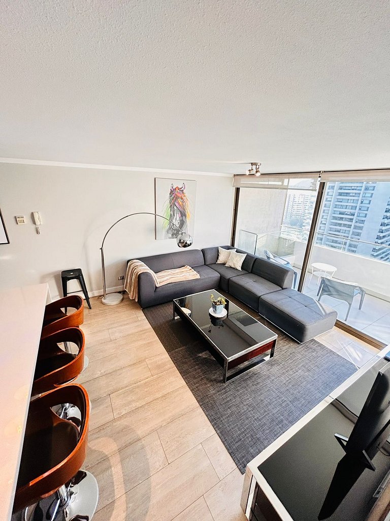 Exclusivo y Seguro Departamento Parque Arauco