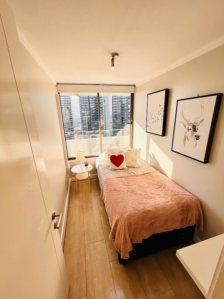 Exclusivo y Seguro Departamento Parque Arauco